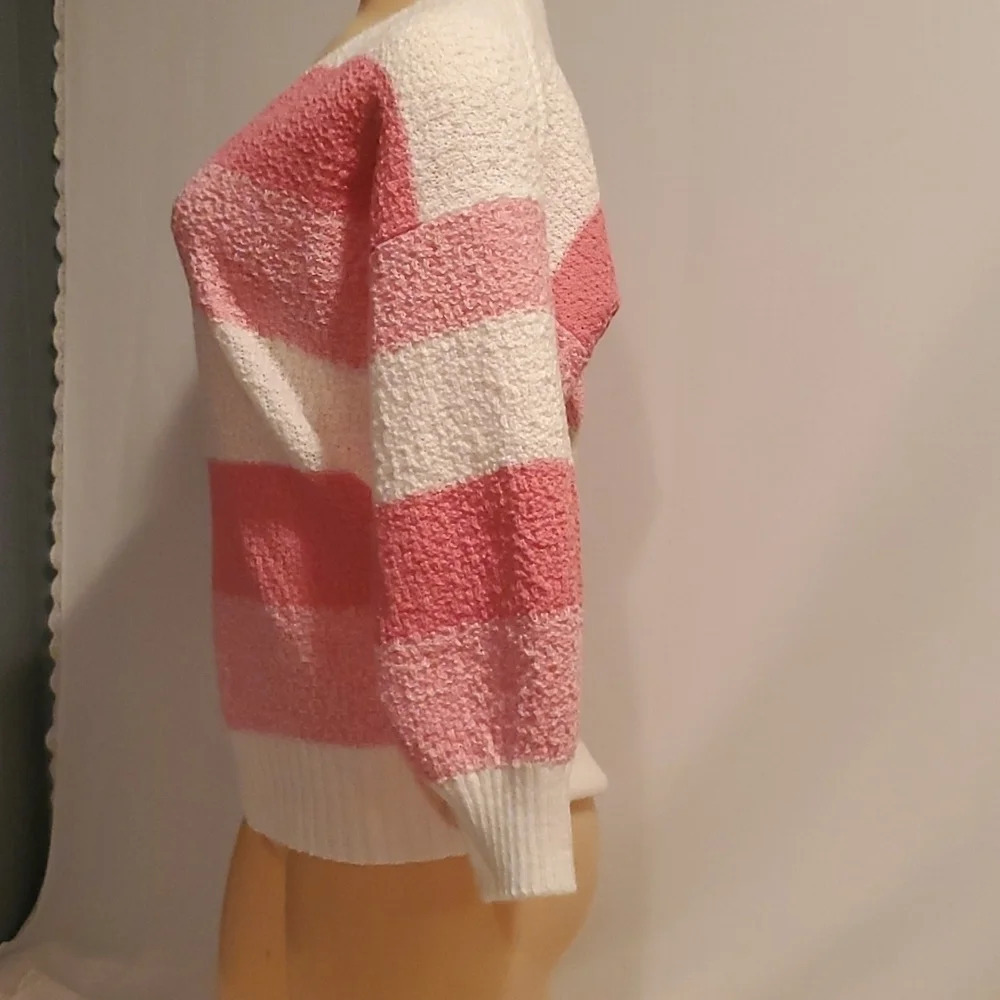 Vintage Centennial Knits Ltd pink & white v-neck sweater made … - Picture 4 of 16